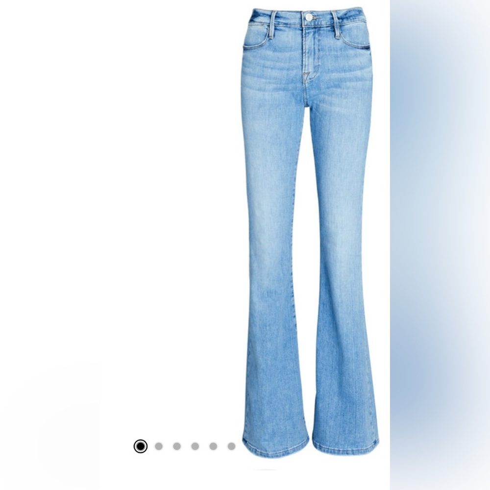 Frame Le High Flare Jeans in Cebu